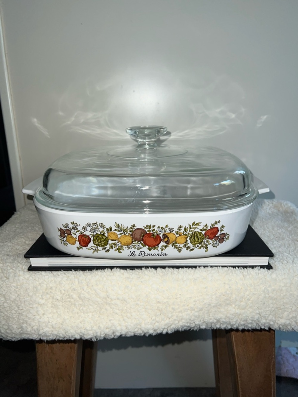 Corningware White 'Le Romarin' Casserole with Glass Lid